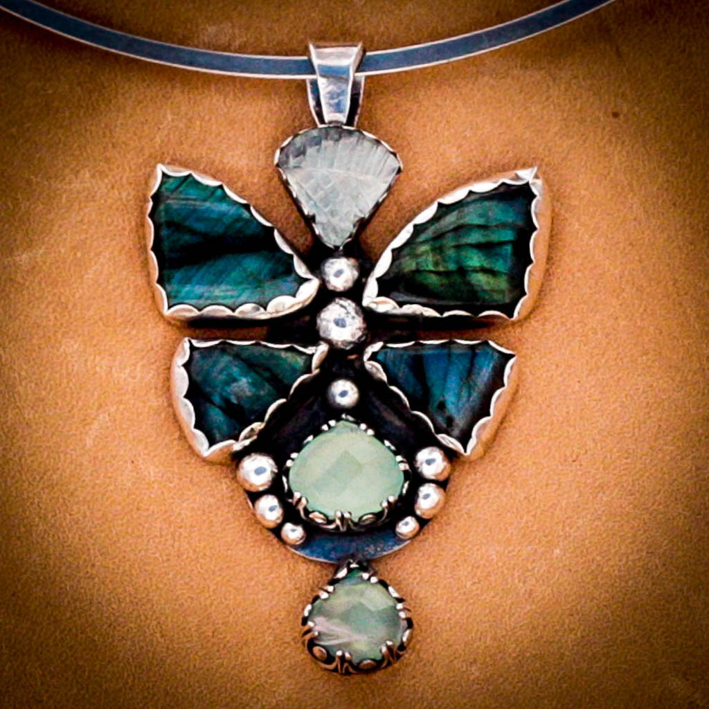 The healing power of water in handcrafted jewelry