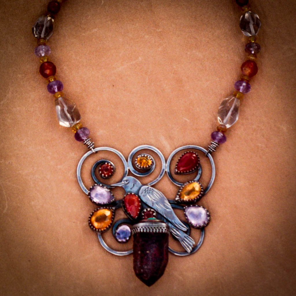 How does the robin inspire us to be patient, strong and compassionate?