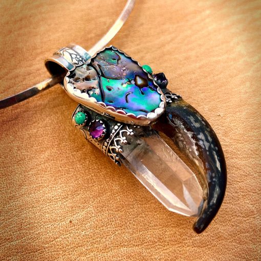 Soul Journey ~ Reversible Wolf Claw Crystal Pendant - Image 2
