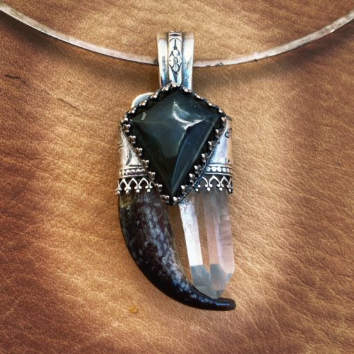 Soul Journey ~ Reversible Wolf Claw Crystal Pendant - Image 4