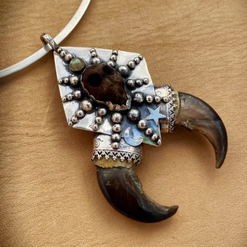 Path of Healing~Reversible Double Bear Claw Pendant - Image 4