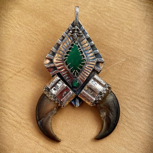 Path of Healing~Reversible Double Bear Claw Pendant - Image 2